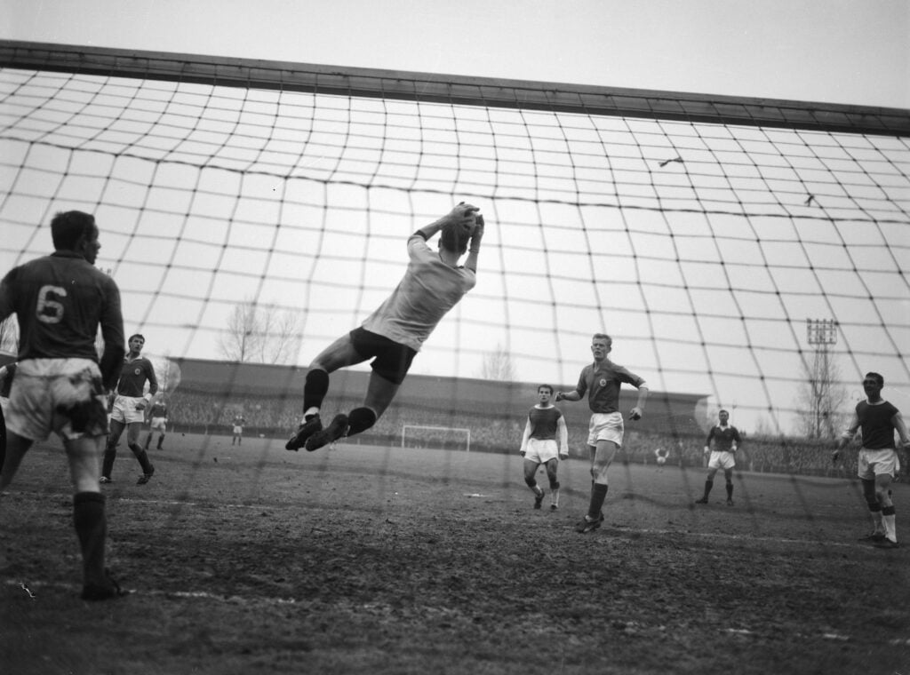 GVAV-Rapiditas doelman Tonny van Leeuwen en Martin Koeman. Foto Hans SteinmeierNationaal ArchiefAnefo
