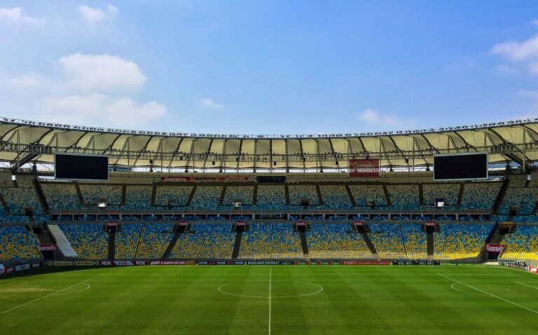 Voetbalstadion header Shkodran Metaj PKC '83