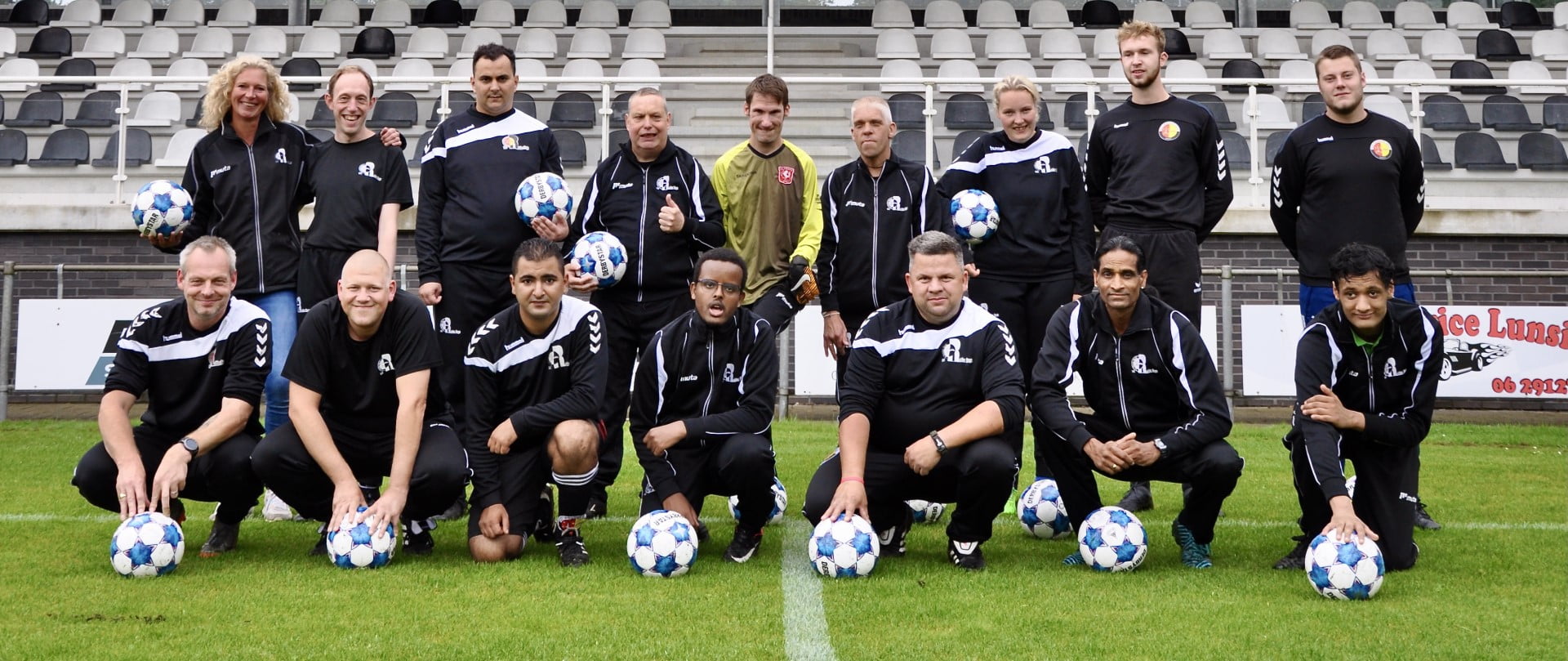 het G-voetbalteam van Rolder Boys, foto Janny Dekker